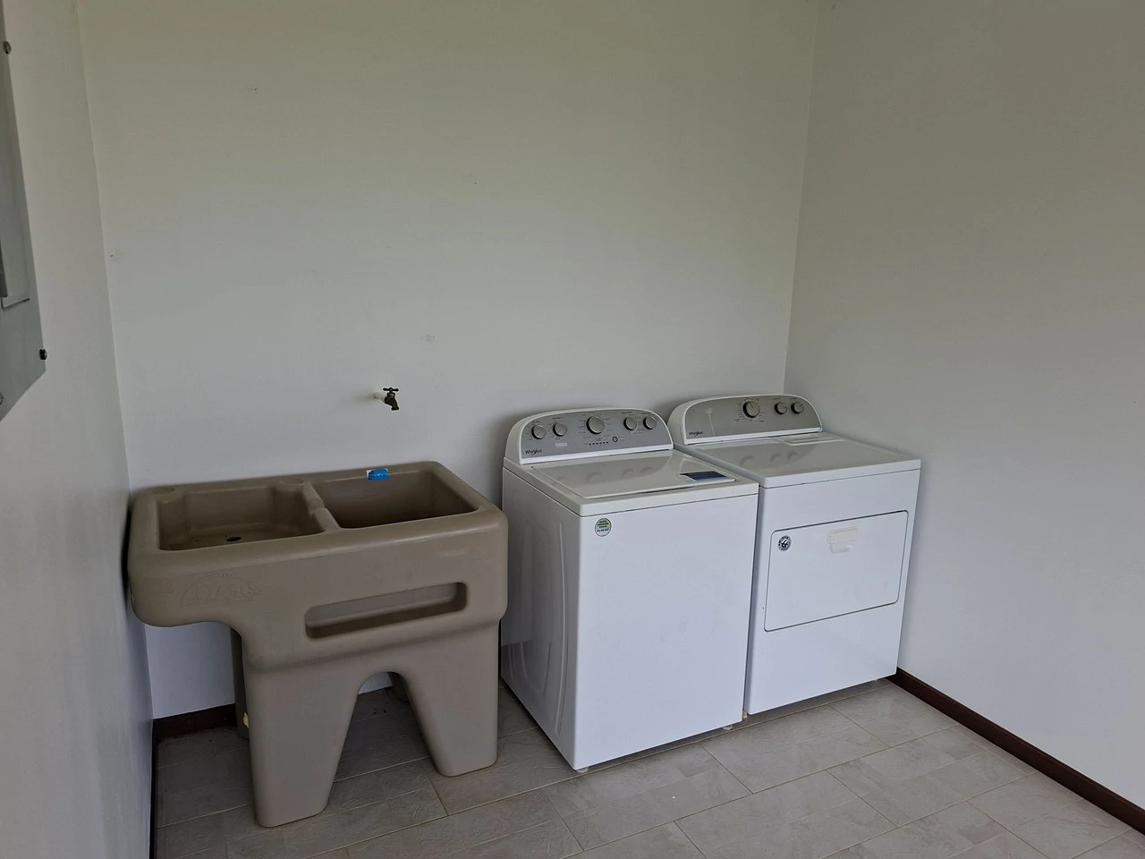 HOLOS Community Modern 2-Bedroom Mountain Home with Diamante Waterfall Views - photo 29
