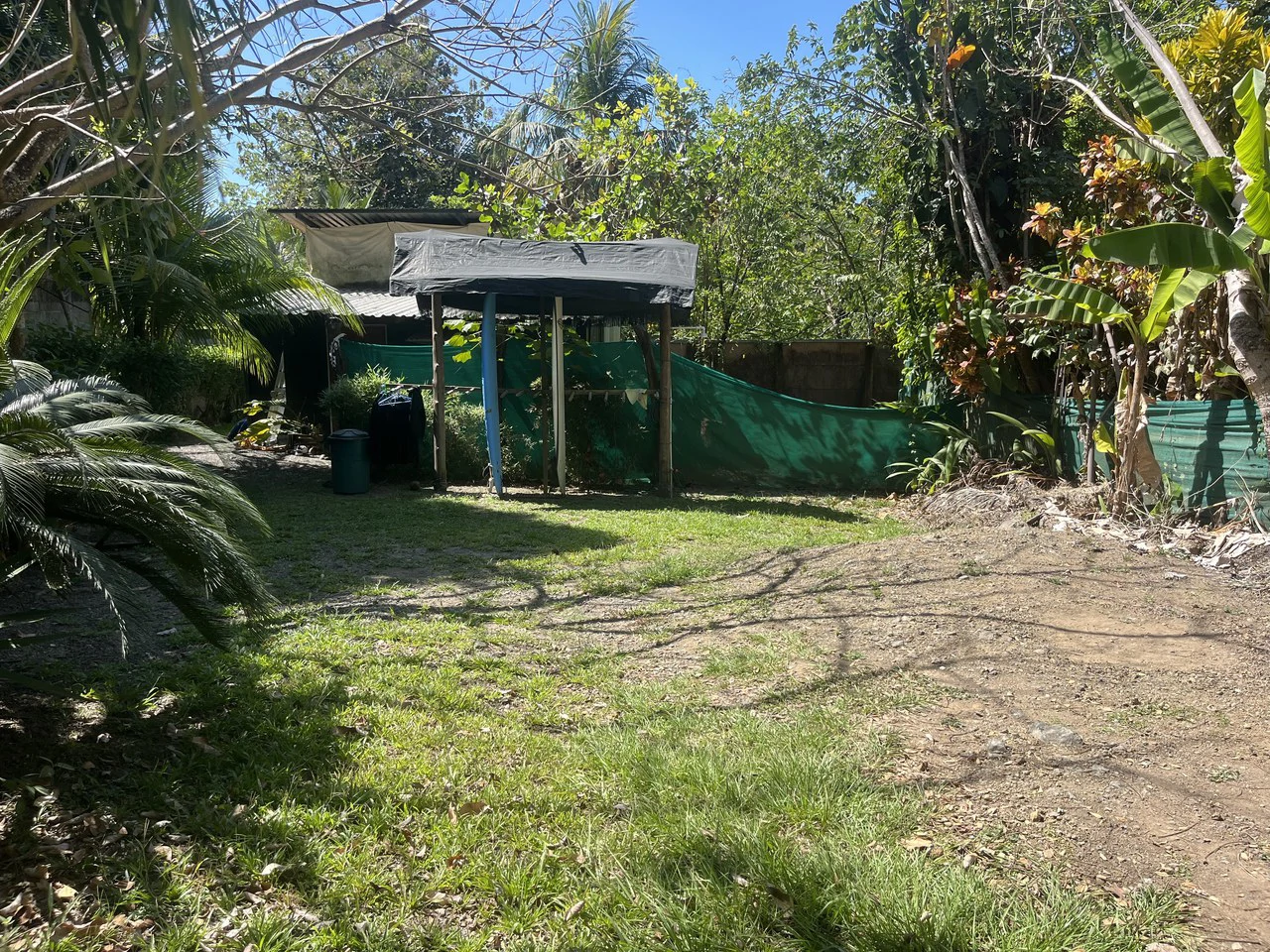400m2 Walk to the Beach in Hermosa: With Two structures ready for remodeling with great rental potential - Gallery image 5
