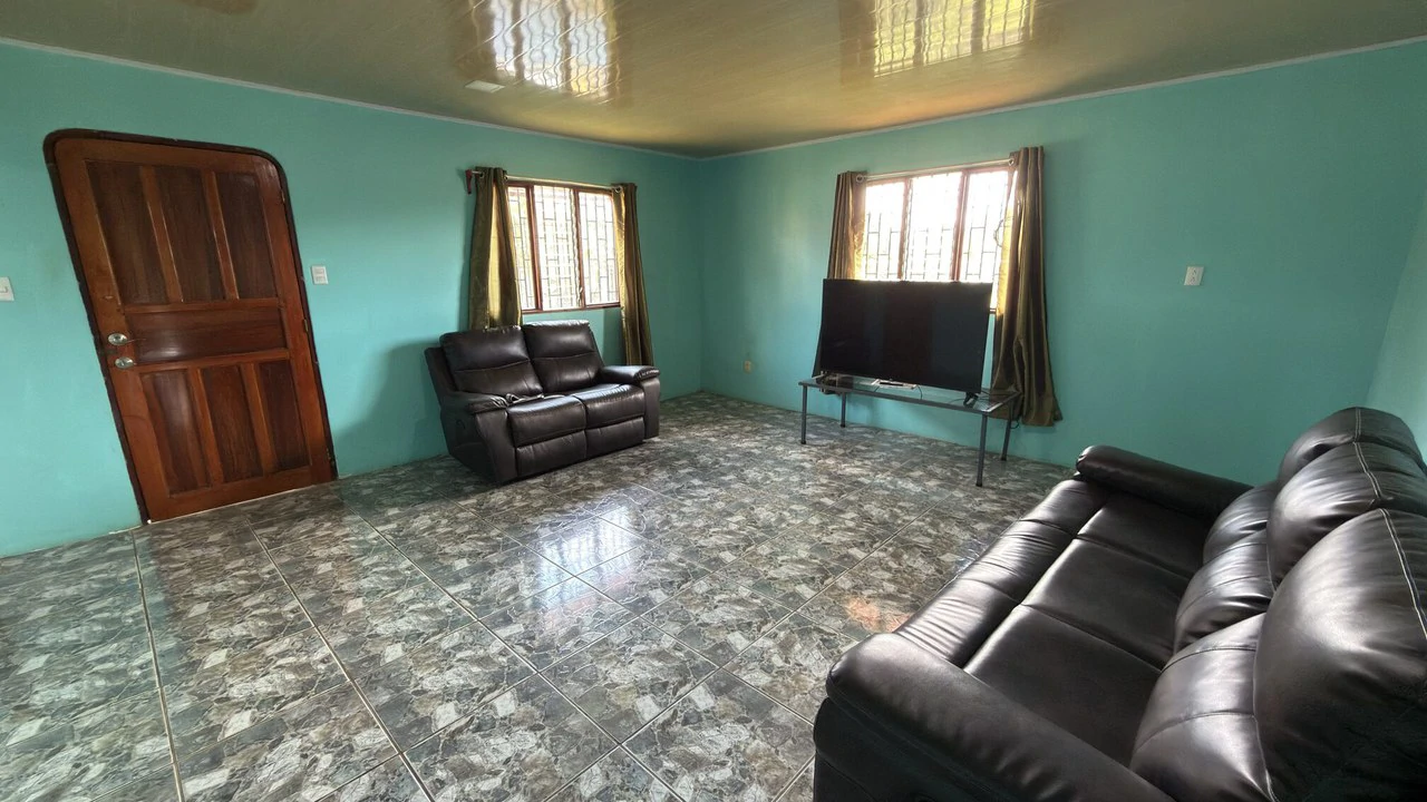 Countryside House For Sale in San Isidro del General - Gallery image 8