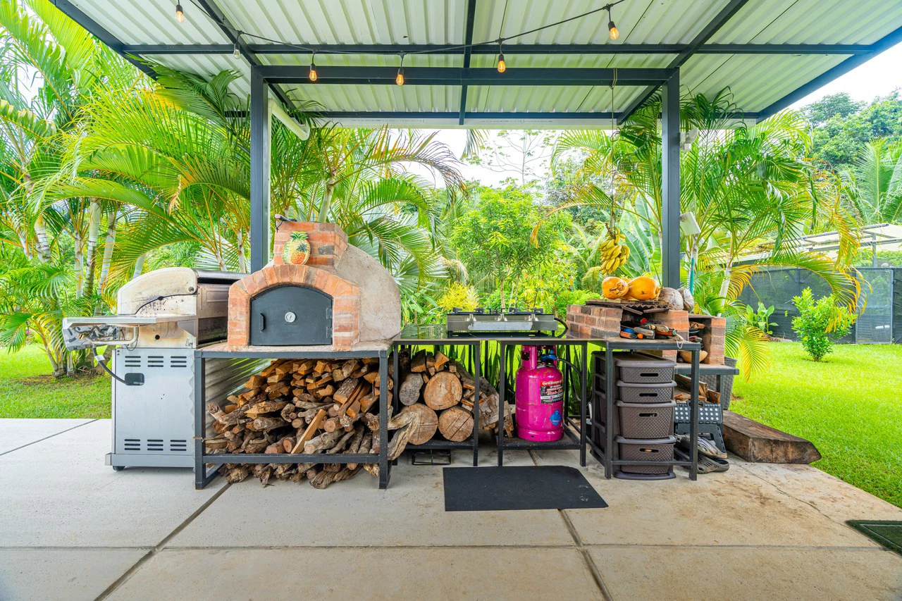 Outstanding Garden Treasure in Ojochal, Modern 4 bedroom on 1 acre - Gallery image 15