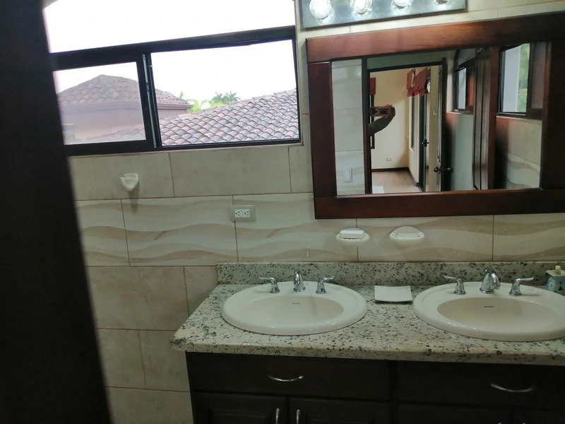 Incredible Casa Rimon, Huge 2 Story Home with Pool in Bejuco: Walk to the Beach from a rare 4 bedroom home! - Gallery image 39