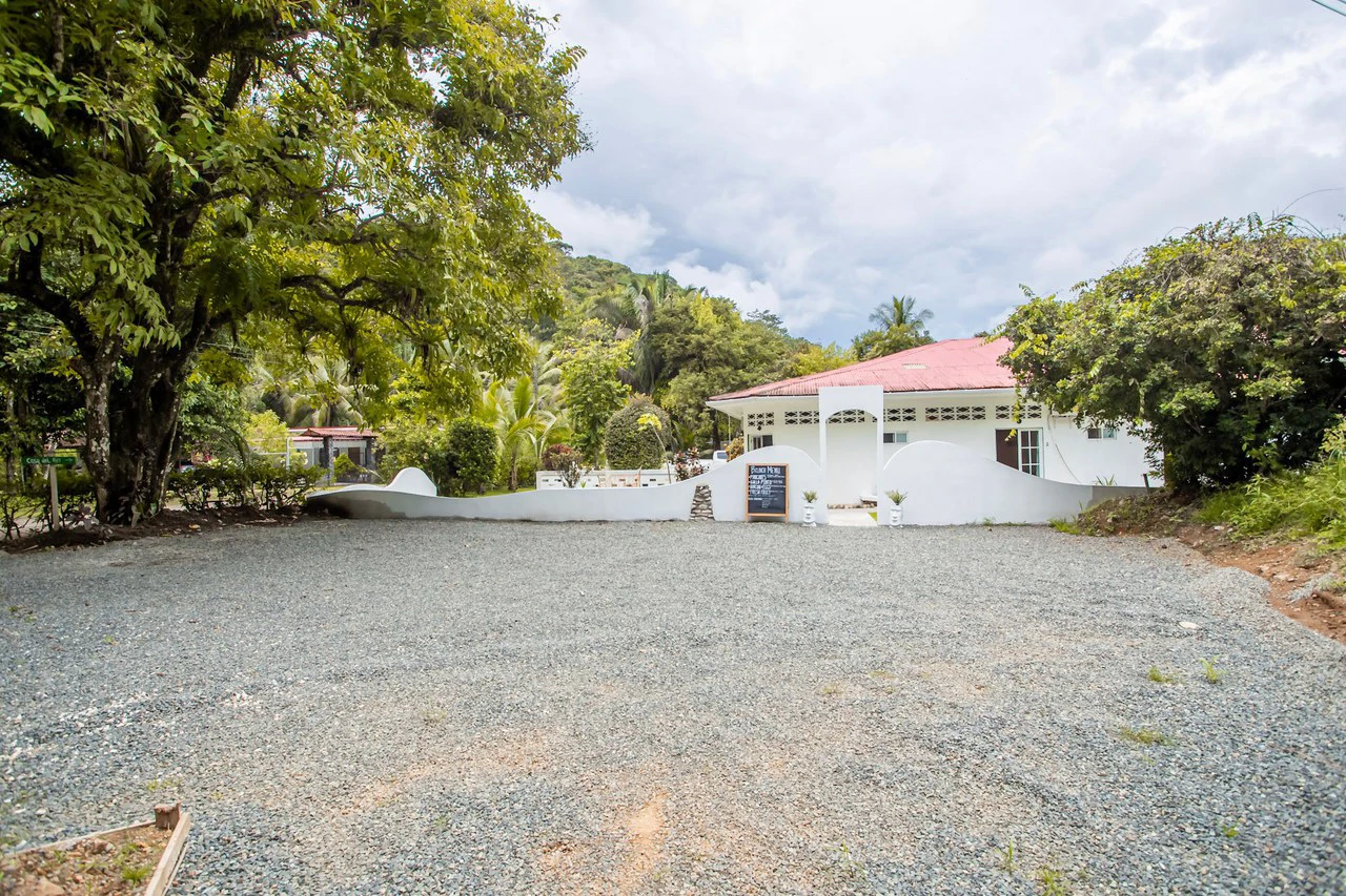 0.81 ACRES – Turn-Key Riverside Business & 3 Bedroom Home Near Dominical!!!: Near the Coast and Riverfront Hotel/Resort/Hostel For Sale in Dominical - Gallery image 55