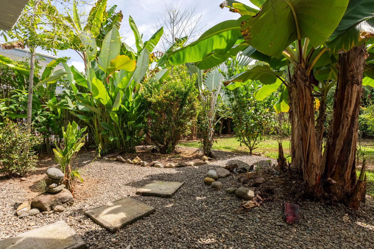 Uvita Beach Bungalow Walking Distance to the National Park - Gallery image 30