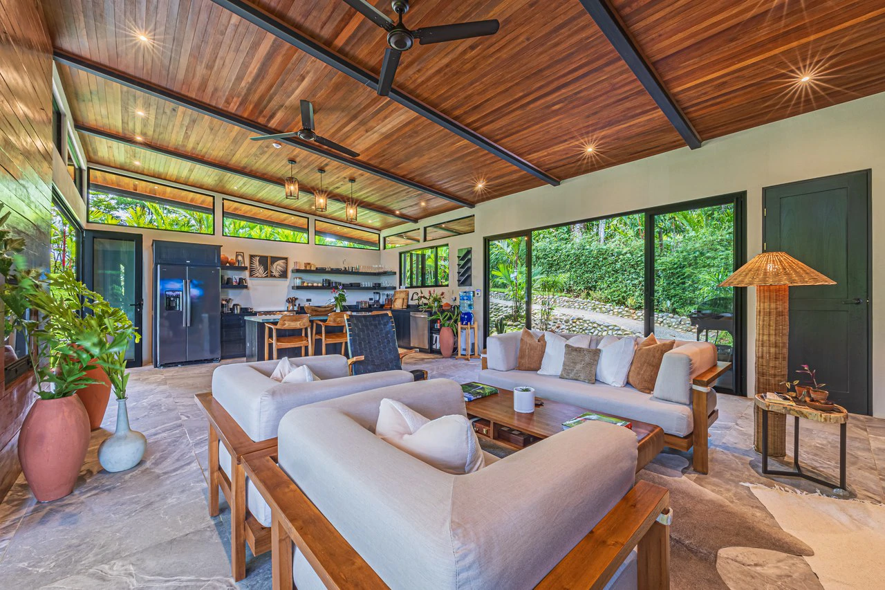 La Sombra Villas: Where Nature Meets Comfort in Tinamates! - Gallery image 42