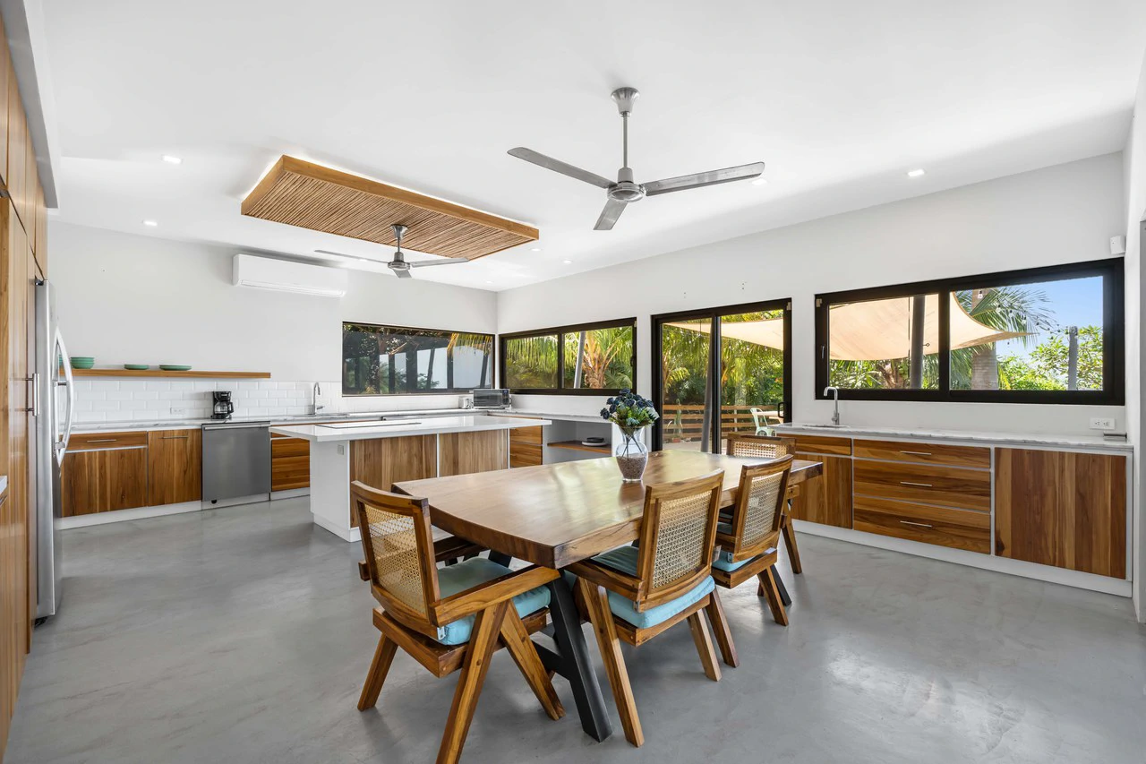 Casa Siempre Surfeando: Ocean Views + 1.45 Acres - Gallery image 6