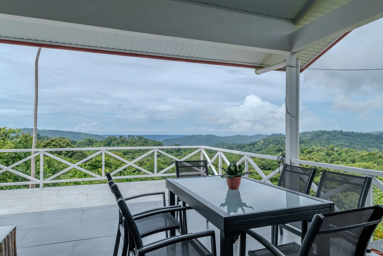Casa Blanca: Ocean & Mountain View Home in Platanillo - Gallery image 8