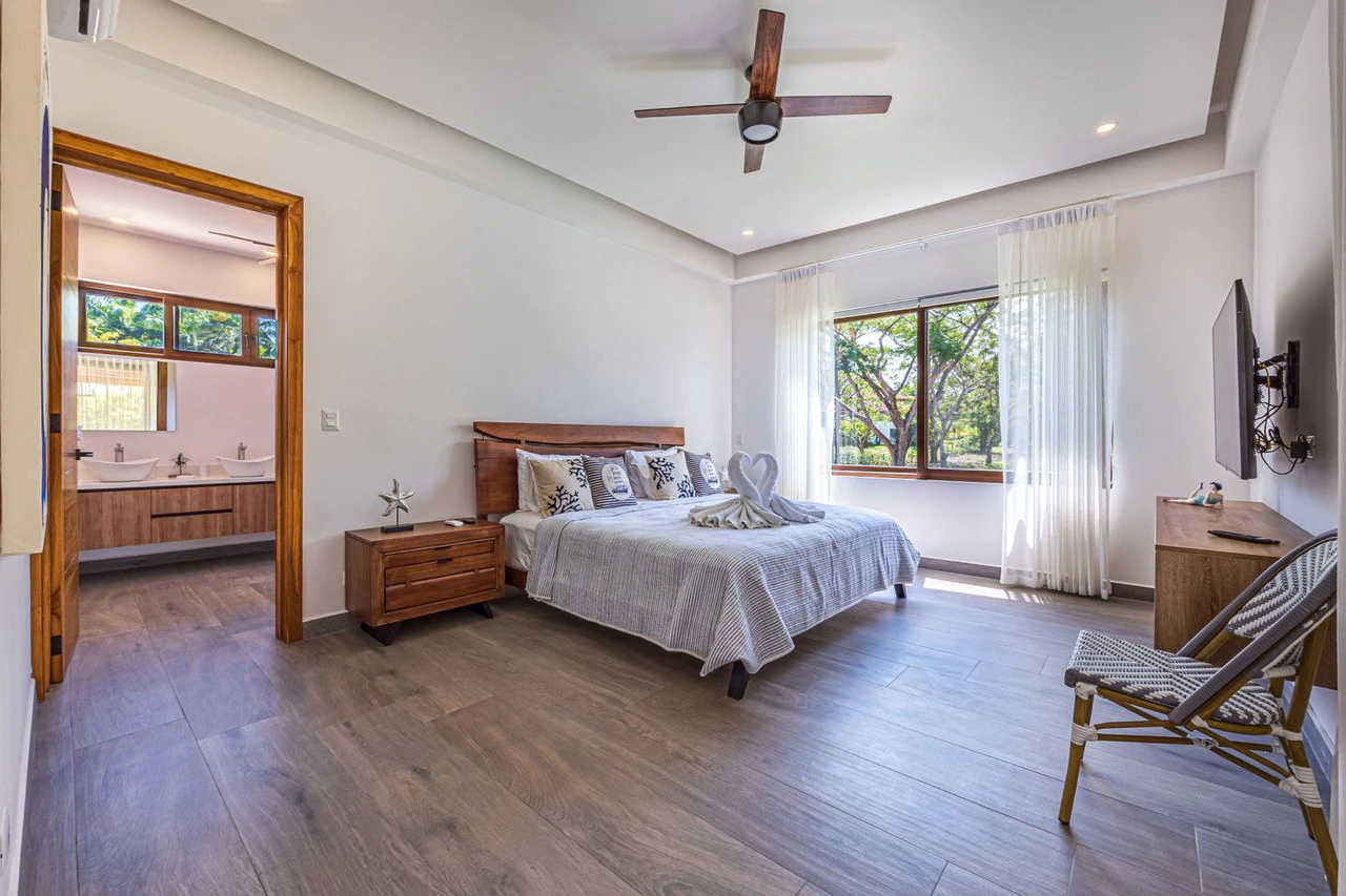 Near the Coast House For Sale in Hacienda Pinilla - Gallery image 10