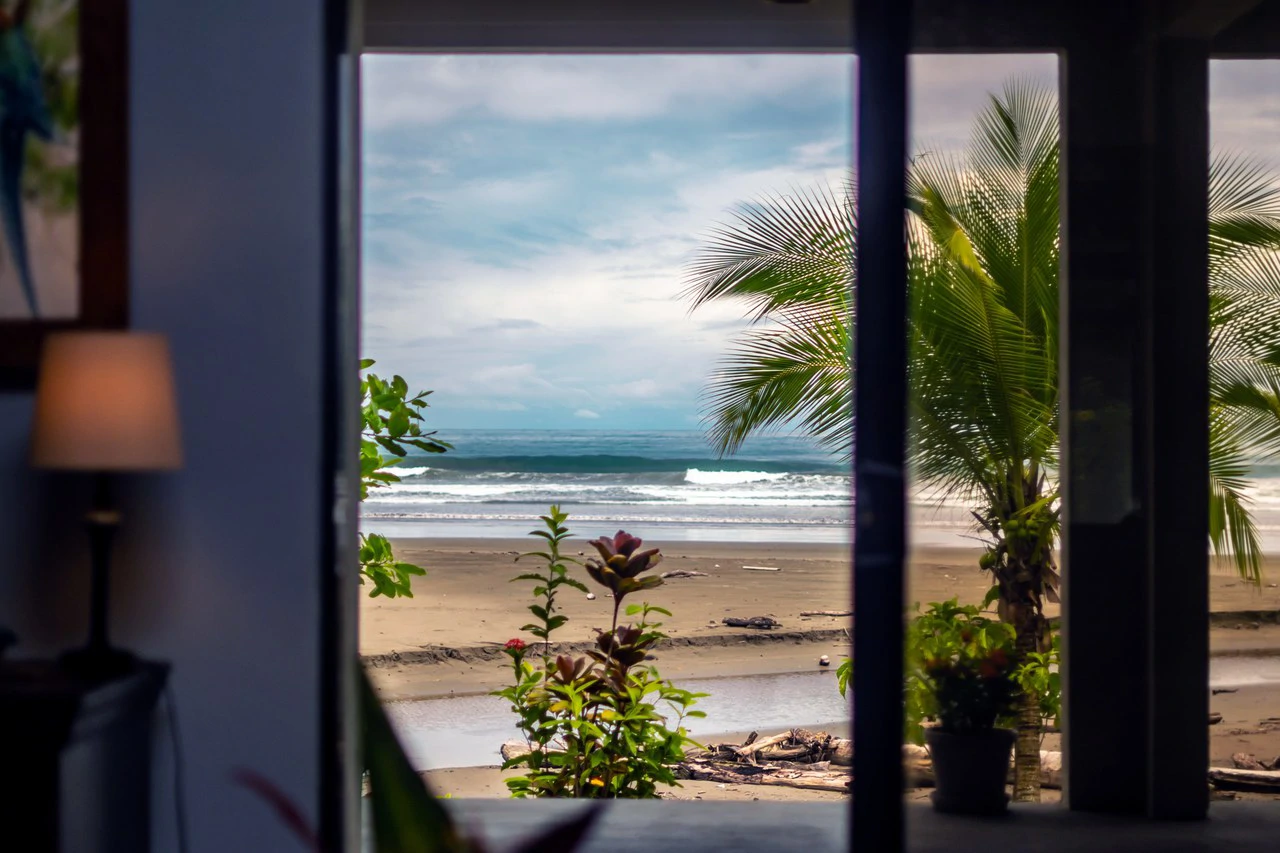 Rare Titled Beachfront Property with House - Gallery image 20