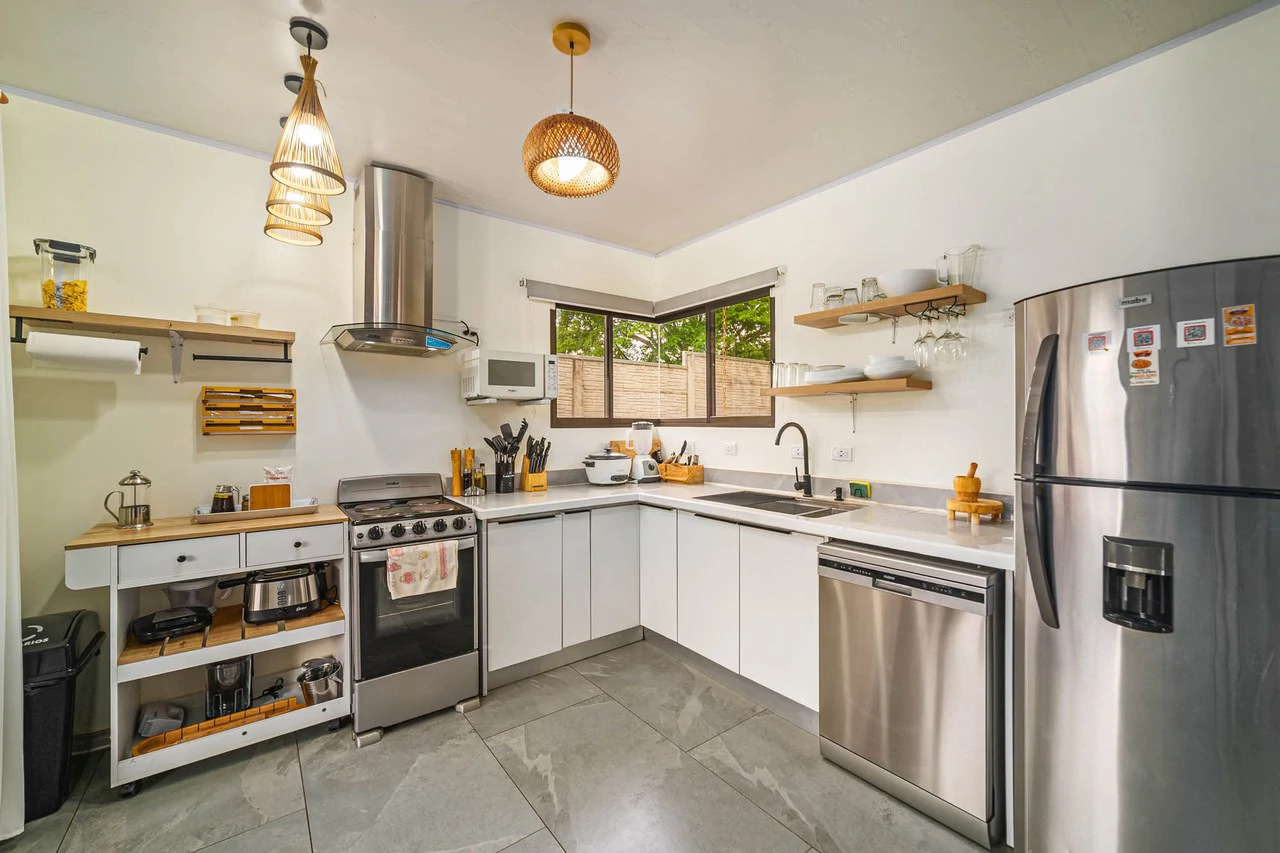 Casa Diria: Peaceful Turnkey 2BR Near Beaches - Gallery image 21
