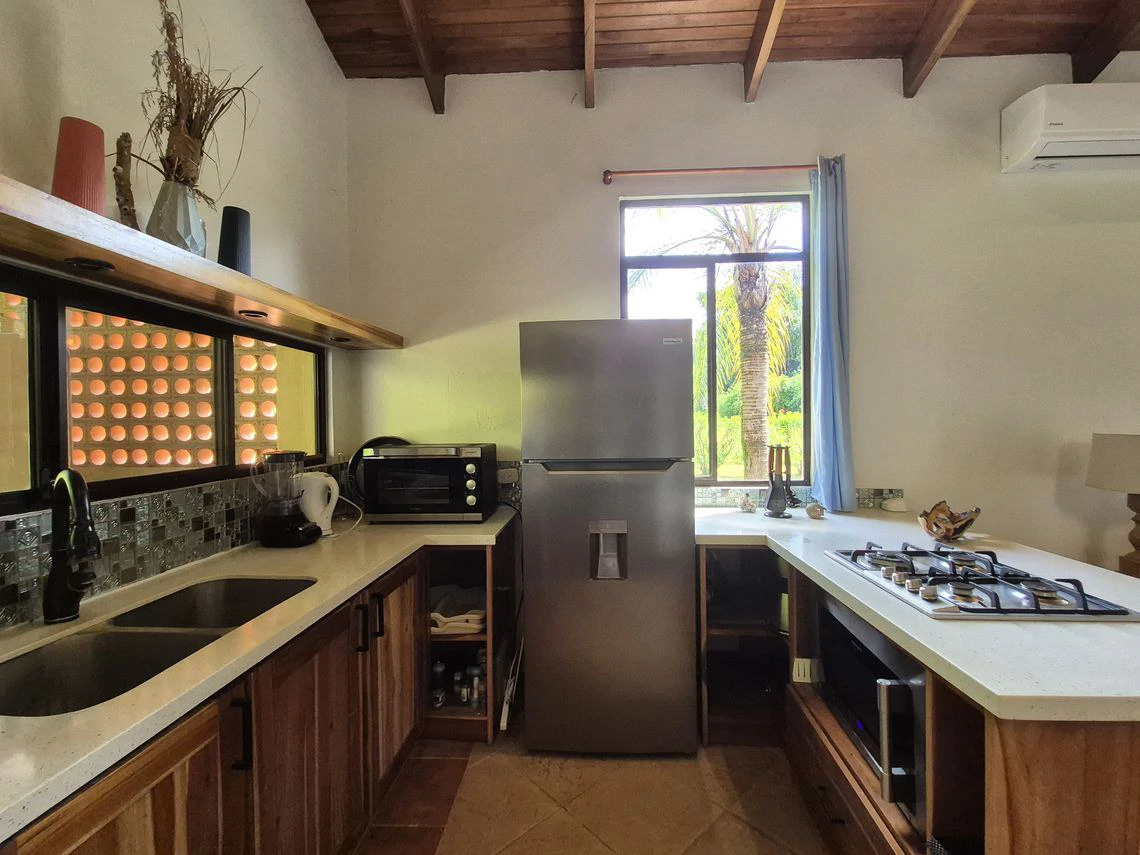 Casa Ora: Price Reduction - Charming Renovated Home with Expansion Potential, Close to All Amenities. - Gallery image 11