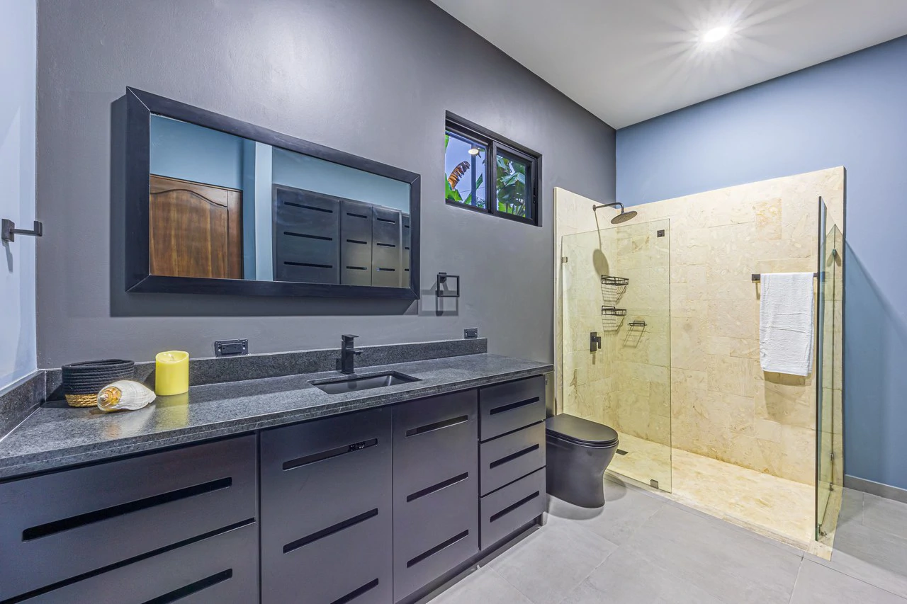 Gorgeous Brand New 3br Home close to Dominical with extra land.: House For Sale in Hatillo - Gallery image 48