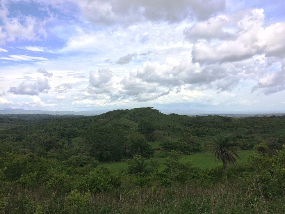 Mountain Property for Sale with charming 360º views of Guayabos Valley and the Volcanoes - Gallery image 17