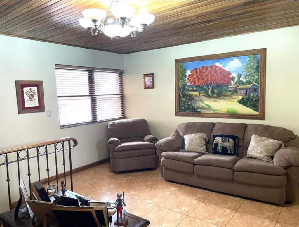 House For Sale in Uruca - Gallery image 8