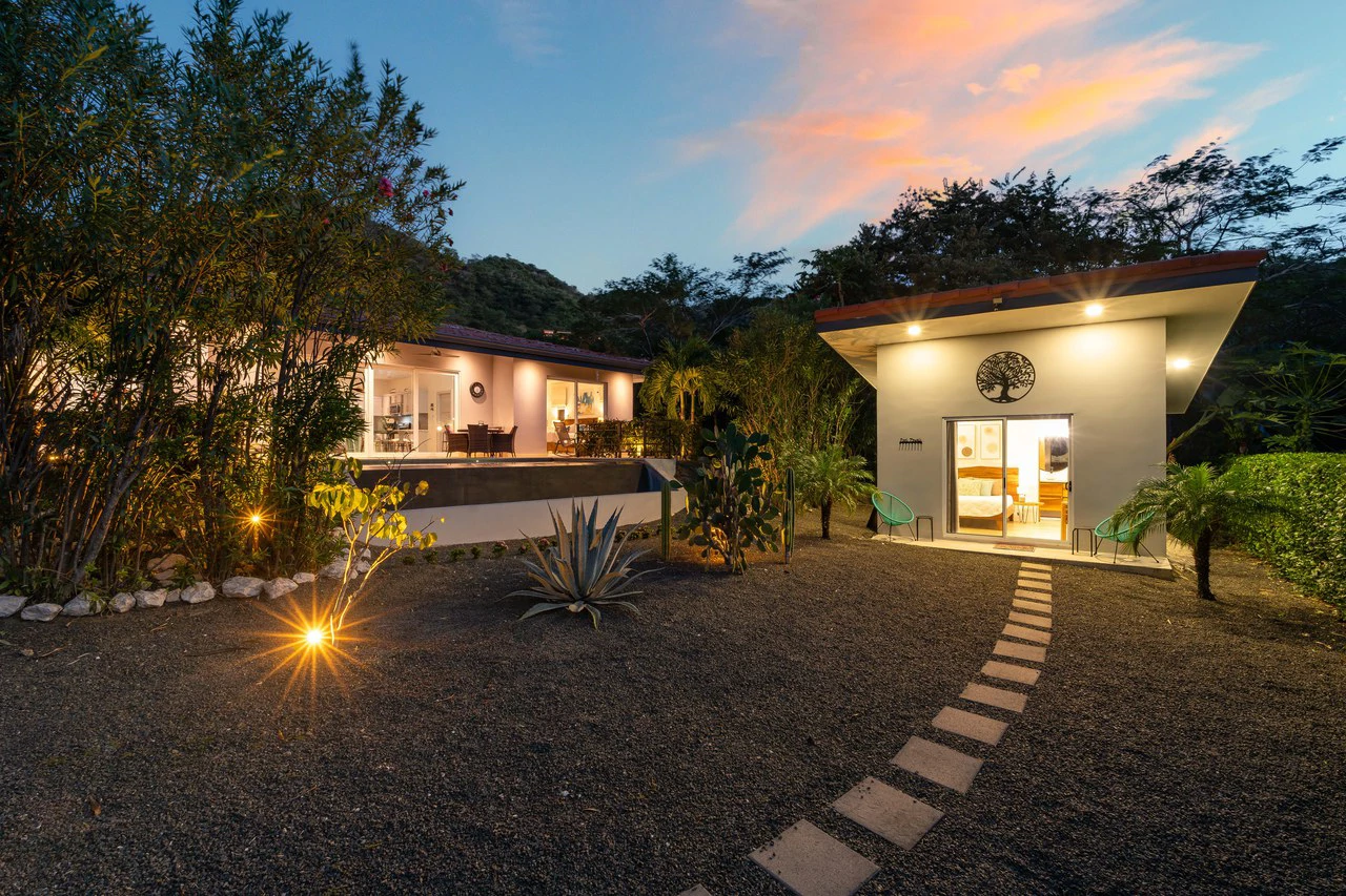 The Haven: Spacious Home + Private Casita in Gated Mar Vista Community - Gallery image 45
