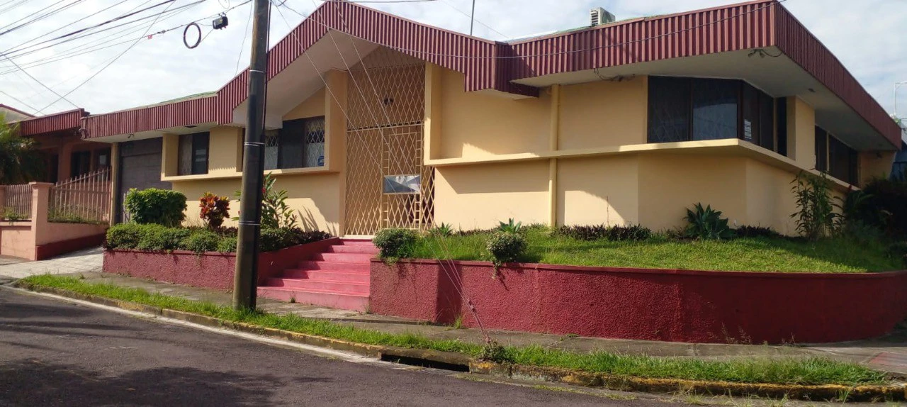 House For Sale in Pavas
