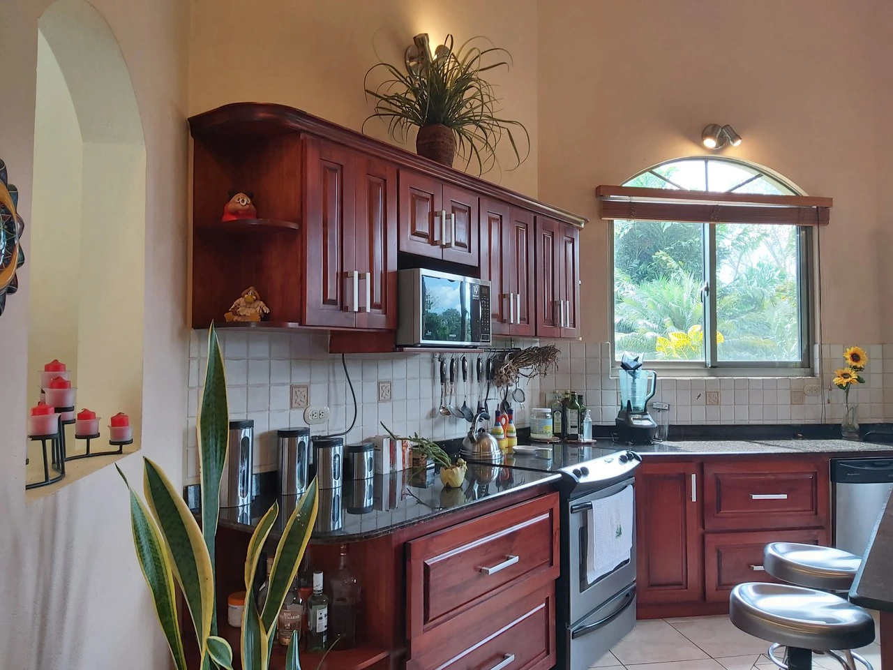 Countryside and Near the Coast House For Sale in Higuito - Gallery image 15