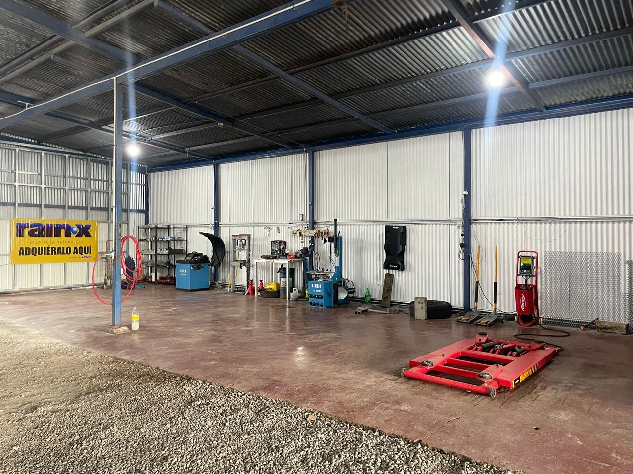 SERVICE CENTER CMH: Lubrication and Tire repair center - Gallery image 3