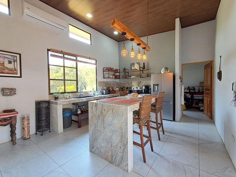 Casa Teresita: Charming 3-Bedroom Home with Garden – 15 Minutes from Sámara - Gallery image 5