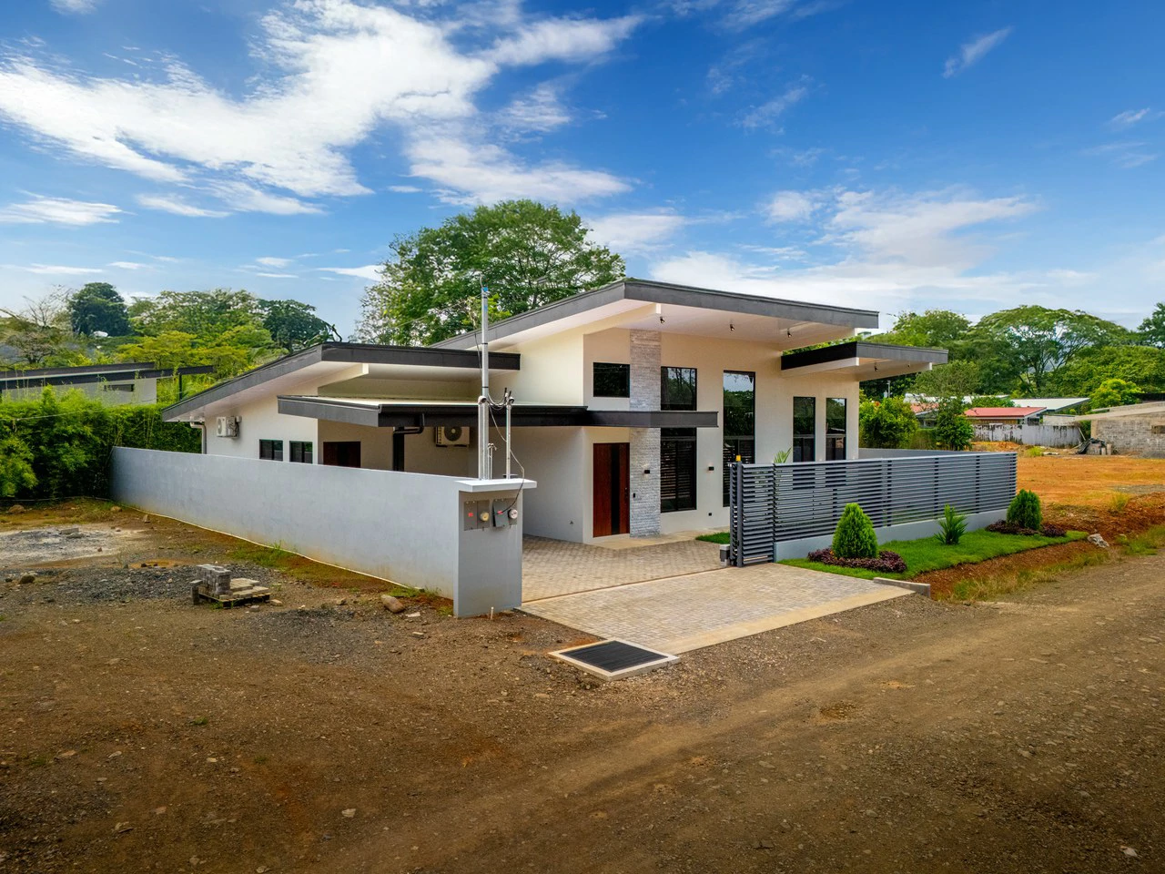 River Bend Estates, 3 Bedroom Masterpiece.: House For Sale in Uvita - Gallery image 3