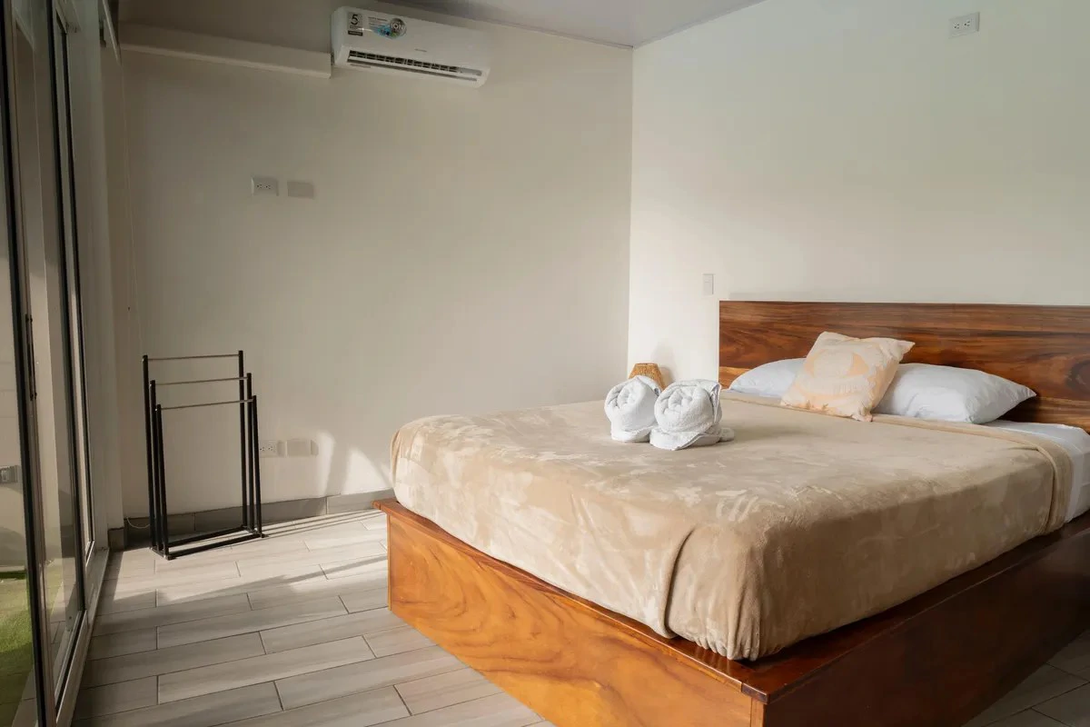ID 1013: 3 Unit Apartment Complex for Sale Puerto Viejo Costa Rica - Gallery image 7