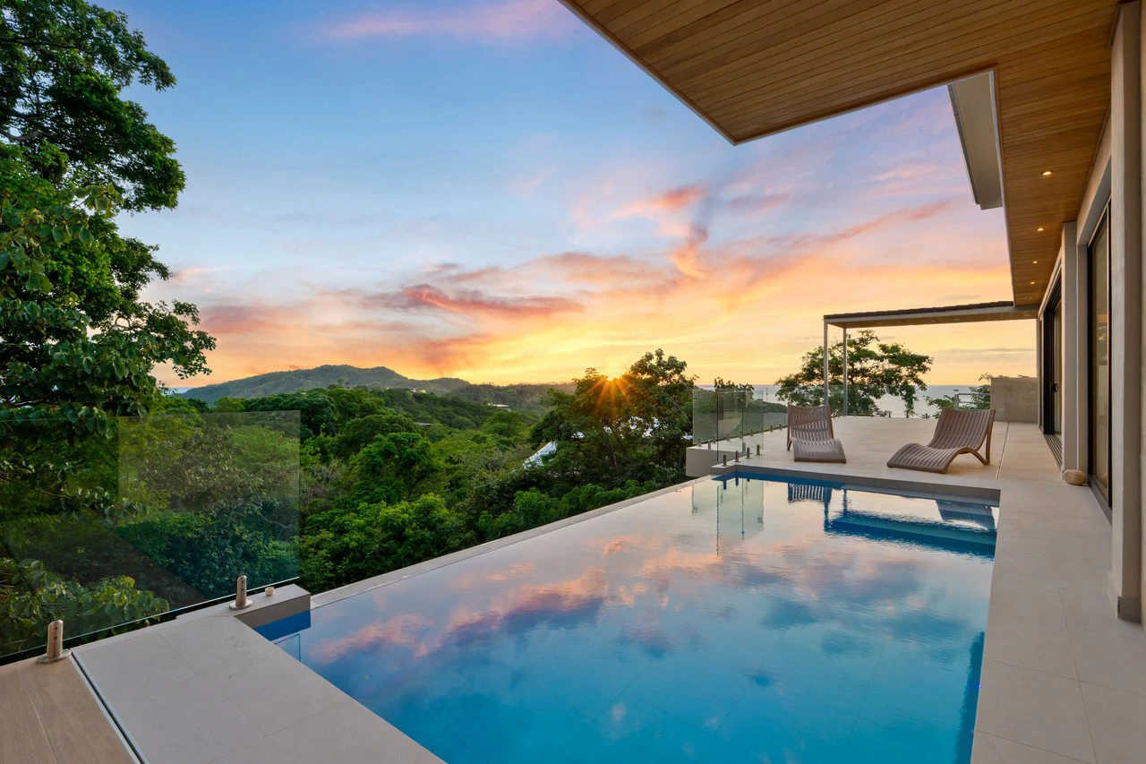 Casa Flores del Mar: Contemporary Ocean-View Home in Las Ventanas - Gallery image 10