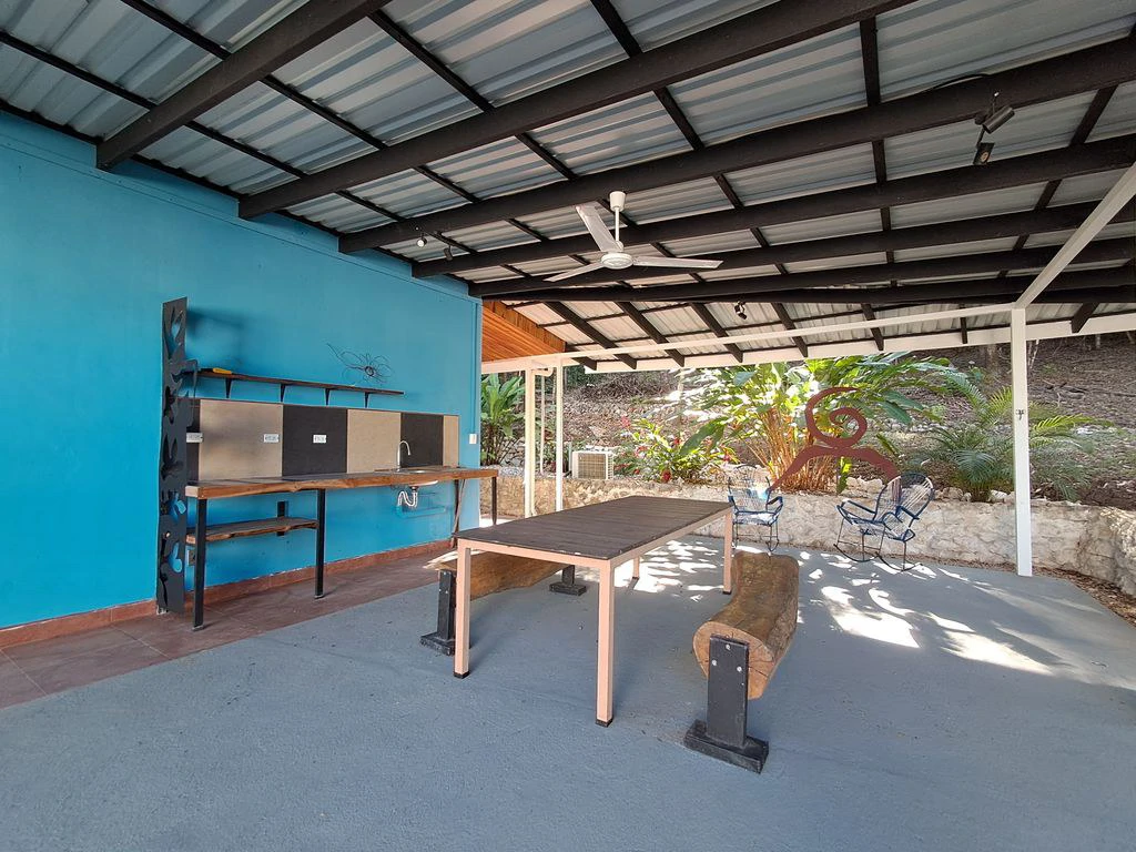 Casa Blue Azul: Unique Property with Three Independent Units in the Heart of Nature – 5 km from Sámara - Gallery image 10