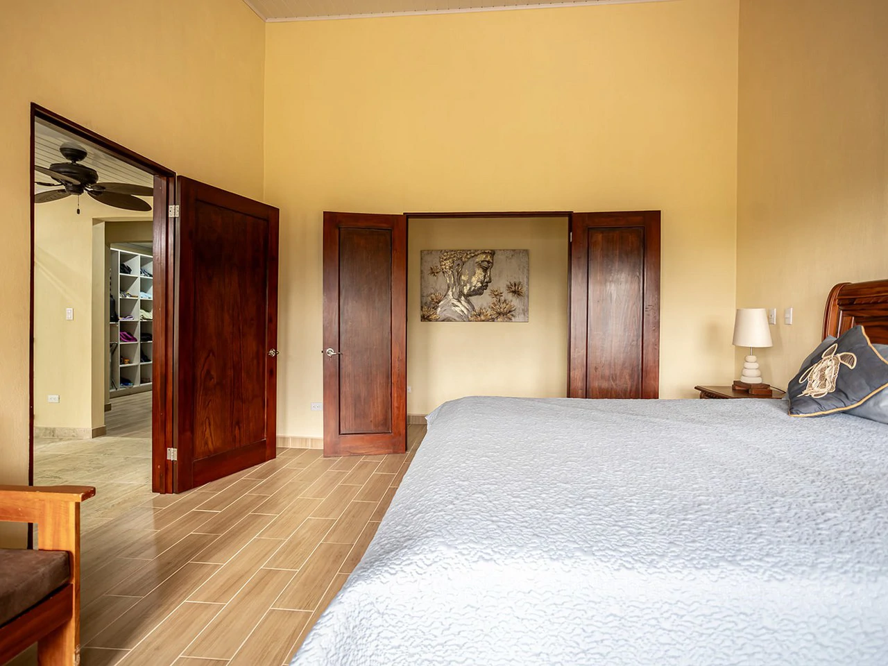 11.25 ACRES- 4 Bedrooms, Two Homes, Panoramic Ocean & Mountain Views With Stream, 30+ Fruit Trees, 40 Minutes to Quepos!!! - Gallery image 37