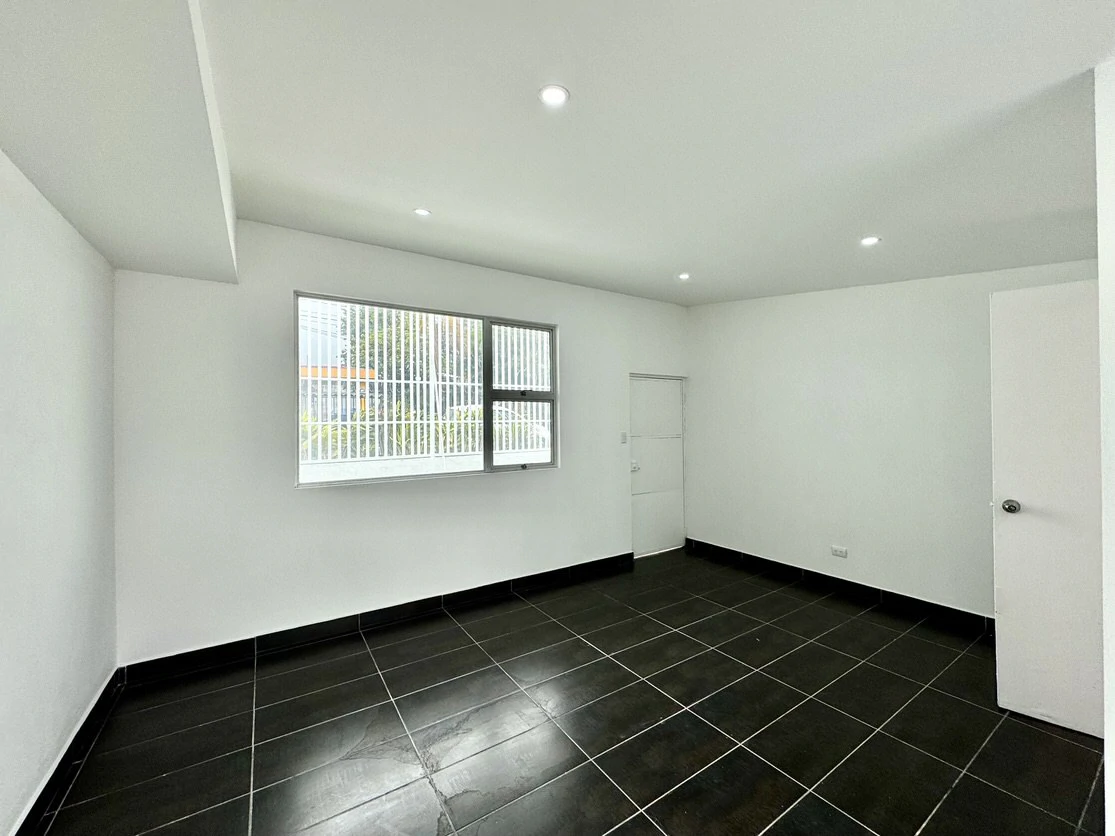 House For Sale in Bello Horizonte - Gallery image 39