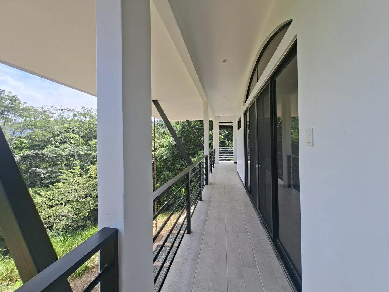 HOLOS Community Modern 2-Bedroom Mountain Home with Diamante Waterfall Views - photo 7