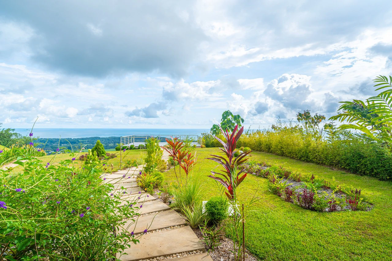 Lion's Gate Sunset Estate - Gallery image 61