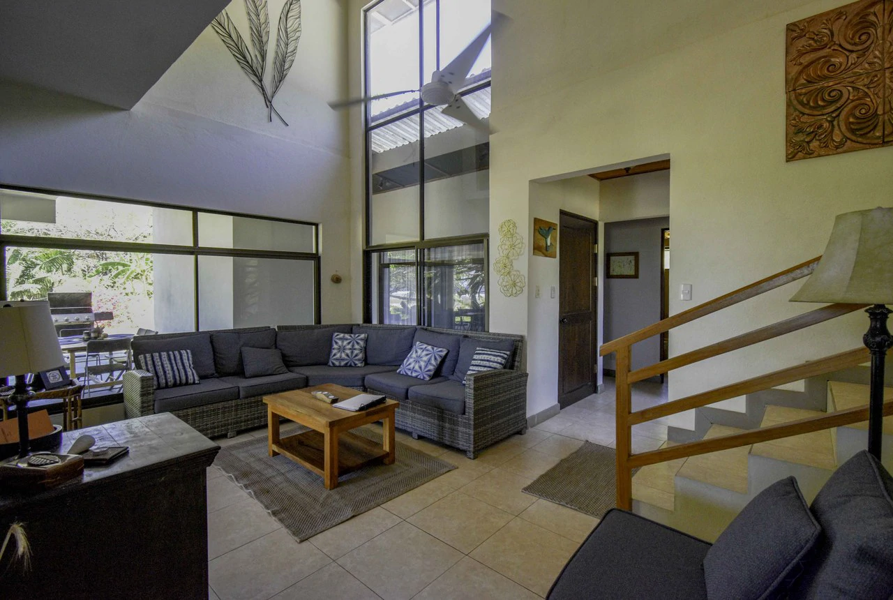 Rare Titled Beachfront Property with House - Gallery image 13