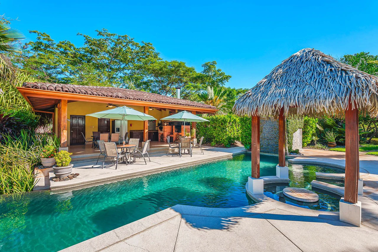 Paraiso Suizo: Turnkey Multi-Residence Compound Near Playa Negra - Gallery image 6