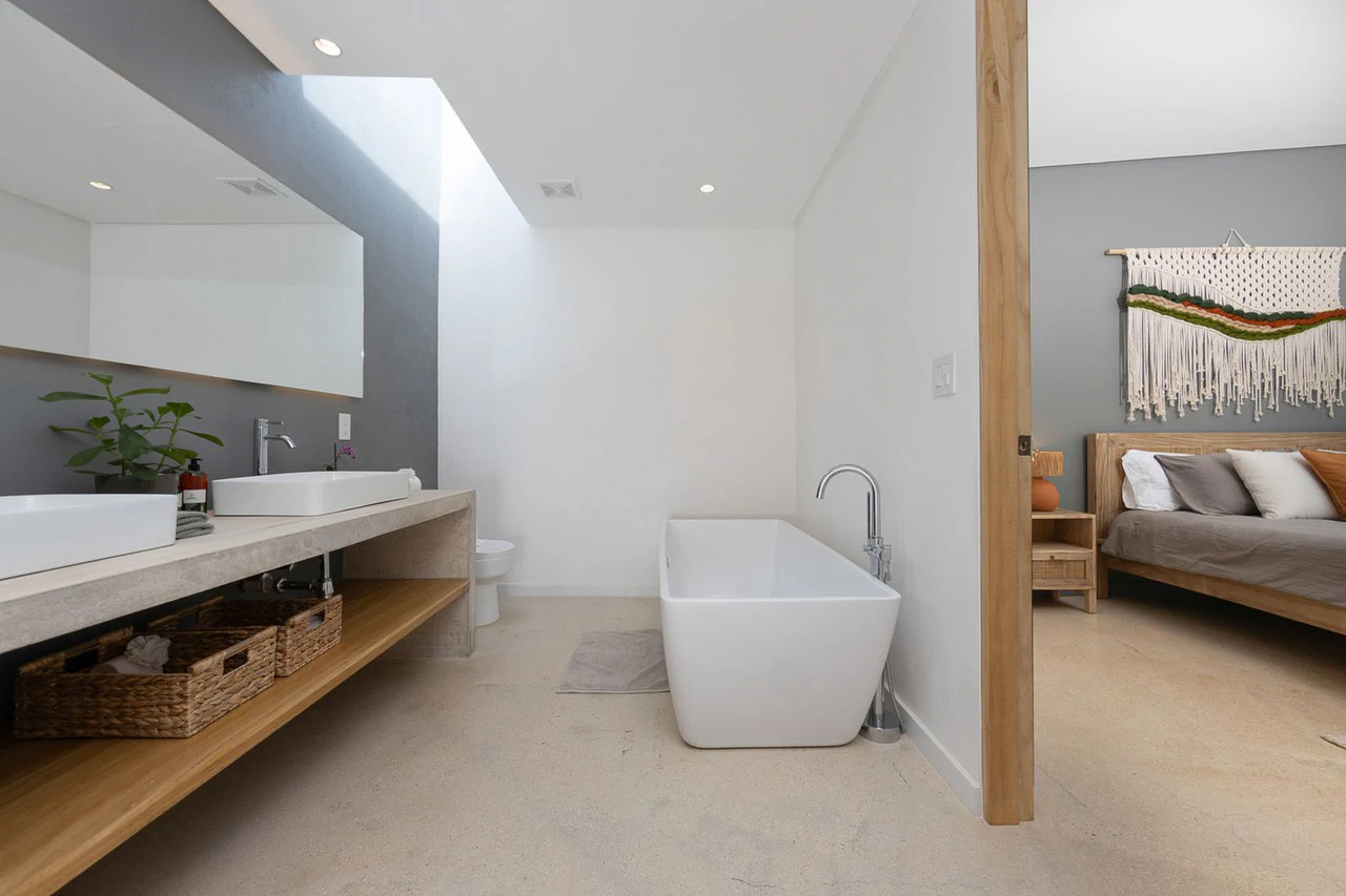 Casa C35: Stylish 4 Bedroom Home a Block to the Beach! - Gallery image 25