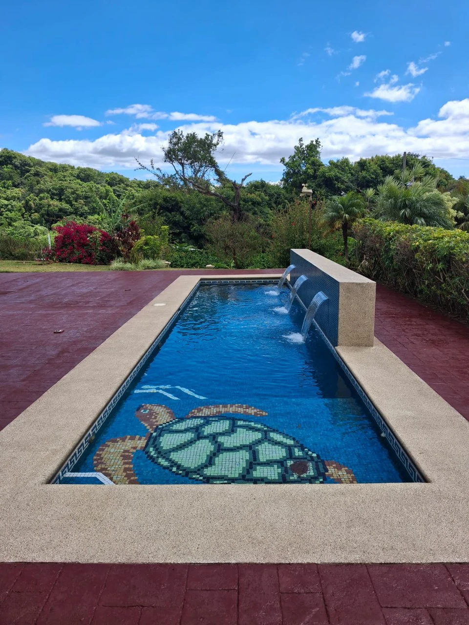 Magnificent mansion: Luxury Home + Pool, 3 Villas + Views! - Gallery image 14