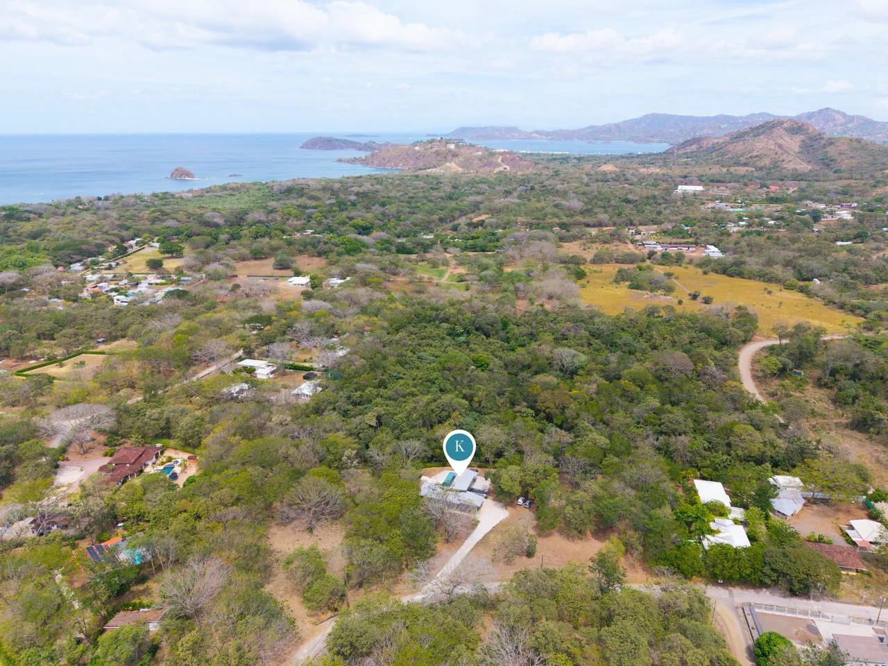 Casa Avalon: New 4-Bedroom Home on 1.48-Acre Lot – Build 2 More Structures, Just Minutes from the Beach! - Gallery image 34
