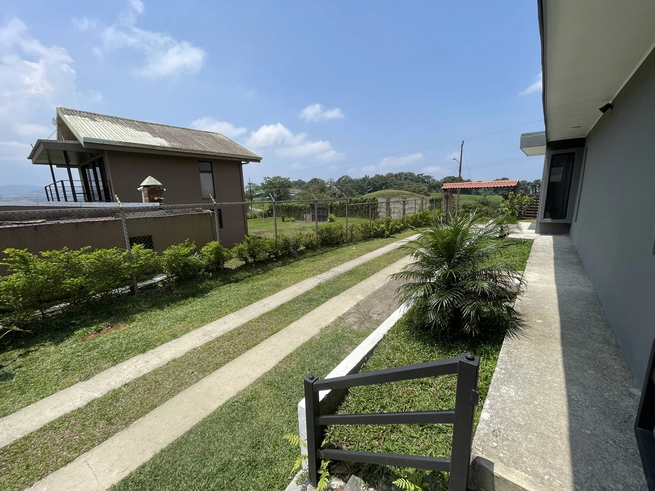 San Ramon country house: Mountain and Countryside House For Sale in Ángeles - Gallery image 3