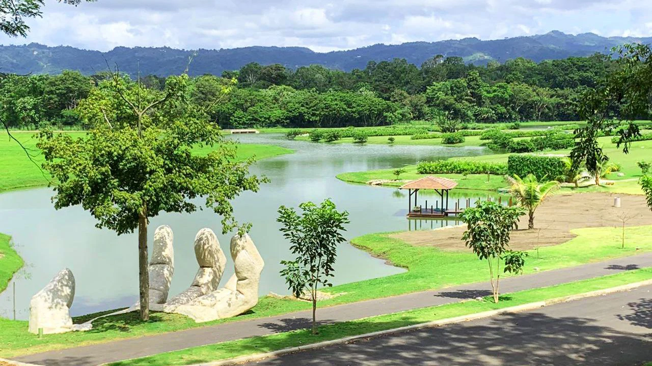 Playa Hermosa Oceanfront Lot 07: Amazing beach front lots for sale in Playa Hermosa in one of the most luxurious and private beach communities in Costa Rica! - Gallery image 93
