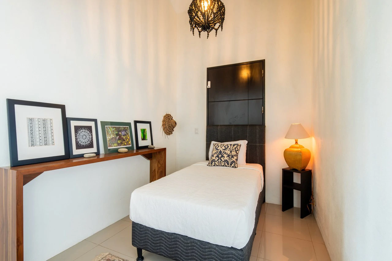 6.45 ACRES – 3 Bedroom Luxury Ocean View Home Surrounded By Vibrant Rainforest And Wildlife!!! - photo 41