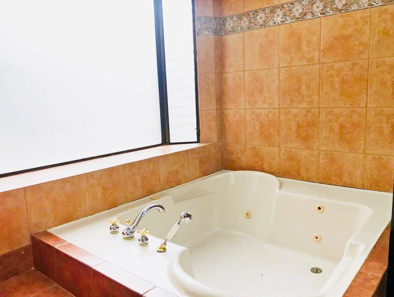 House for sale with pool in Gated community Bosques de Lindora Santa Ana Costa Rica - Gallery image 13