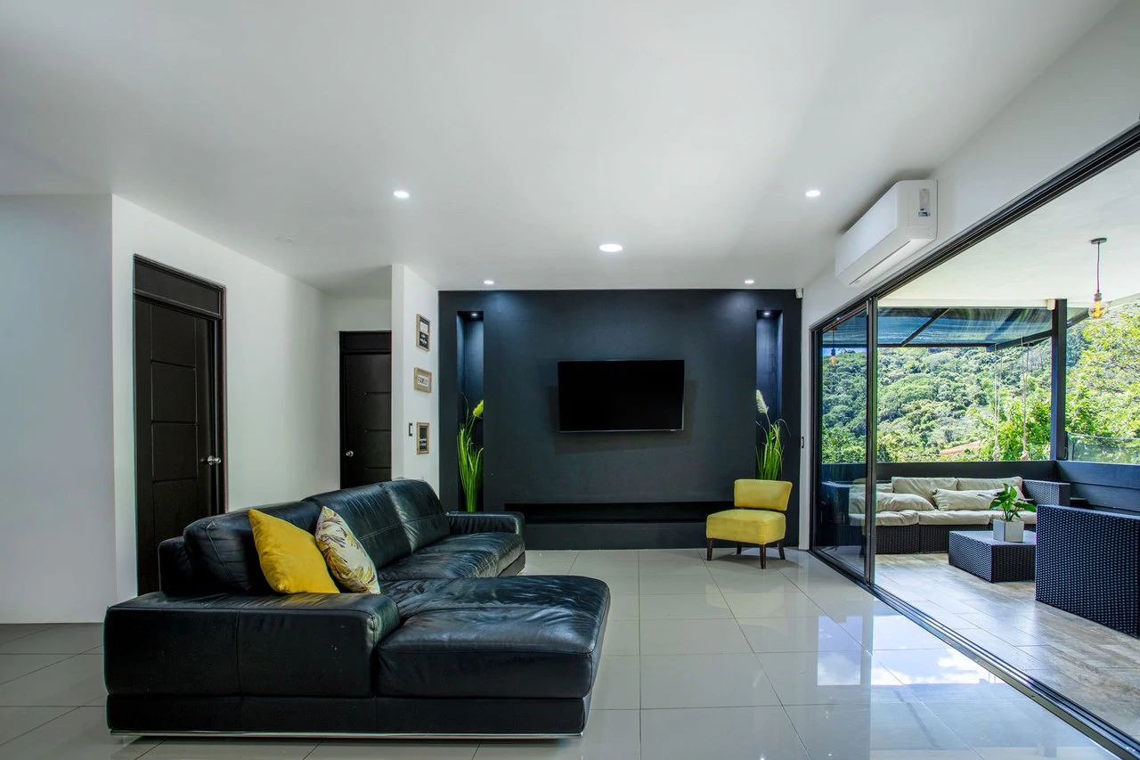 Modern Single-Level Home with Terrace and Garden in Hacienda Natura - Gallery image 3