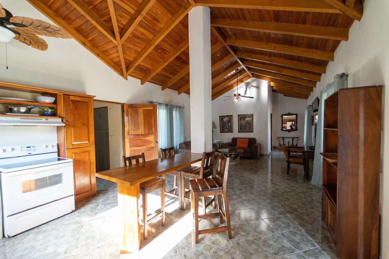 Casa Danny 2BR/2BA Home in the Center of Samara - Gallery image 12
