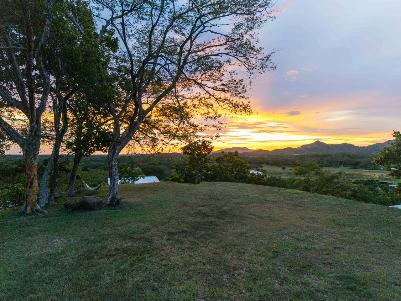 Surf Shack: Ocean-View Property with Home and Development Potential - photo 22