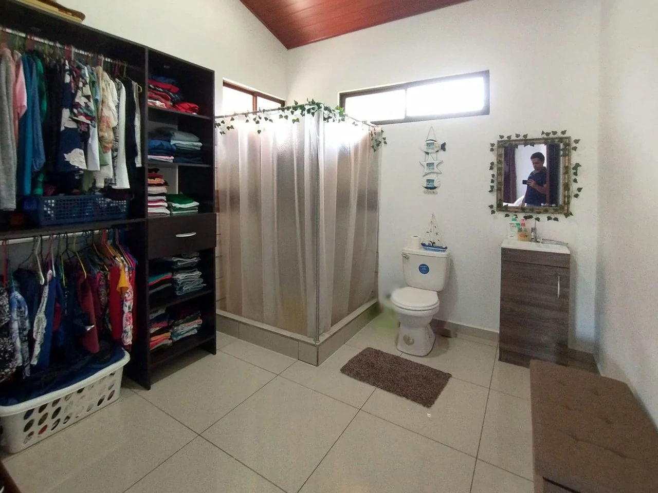 Full Furnished 2-story House for Sale in Grecia: House For Sale in Grecia - Gallery image 7