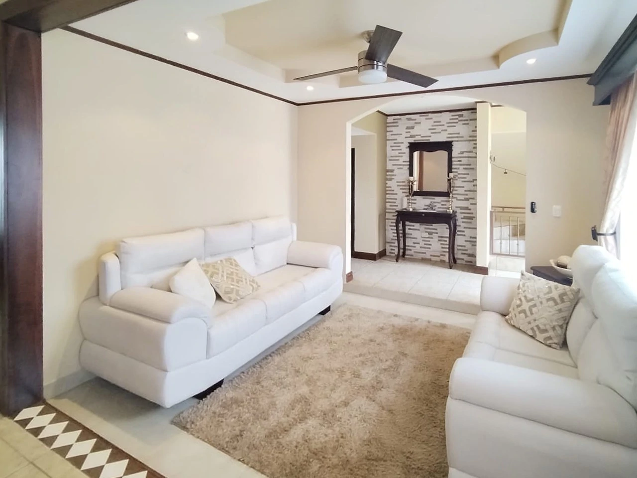 Lovely 2-Story House for Sale in Grecia - Gallery image 6