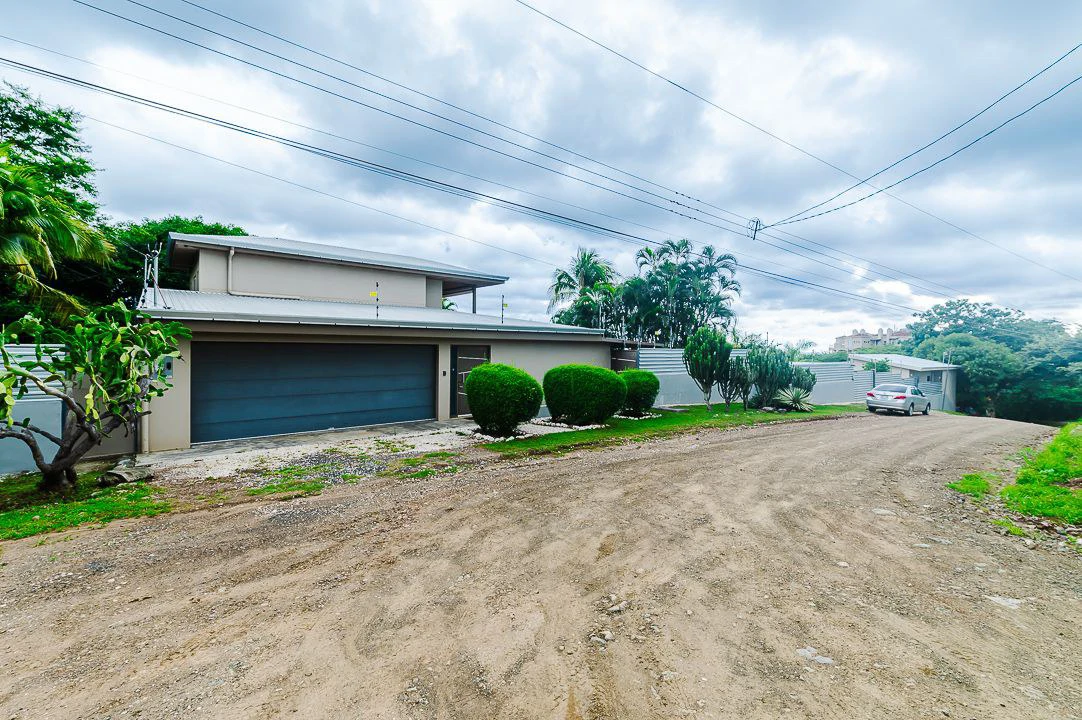 Casa Amani: Luxury Ocean-View Estate & Investment Opportunity in Tamarindo! - Gallery image 93