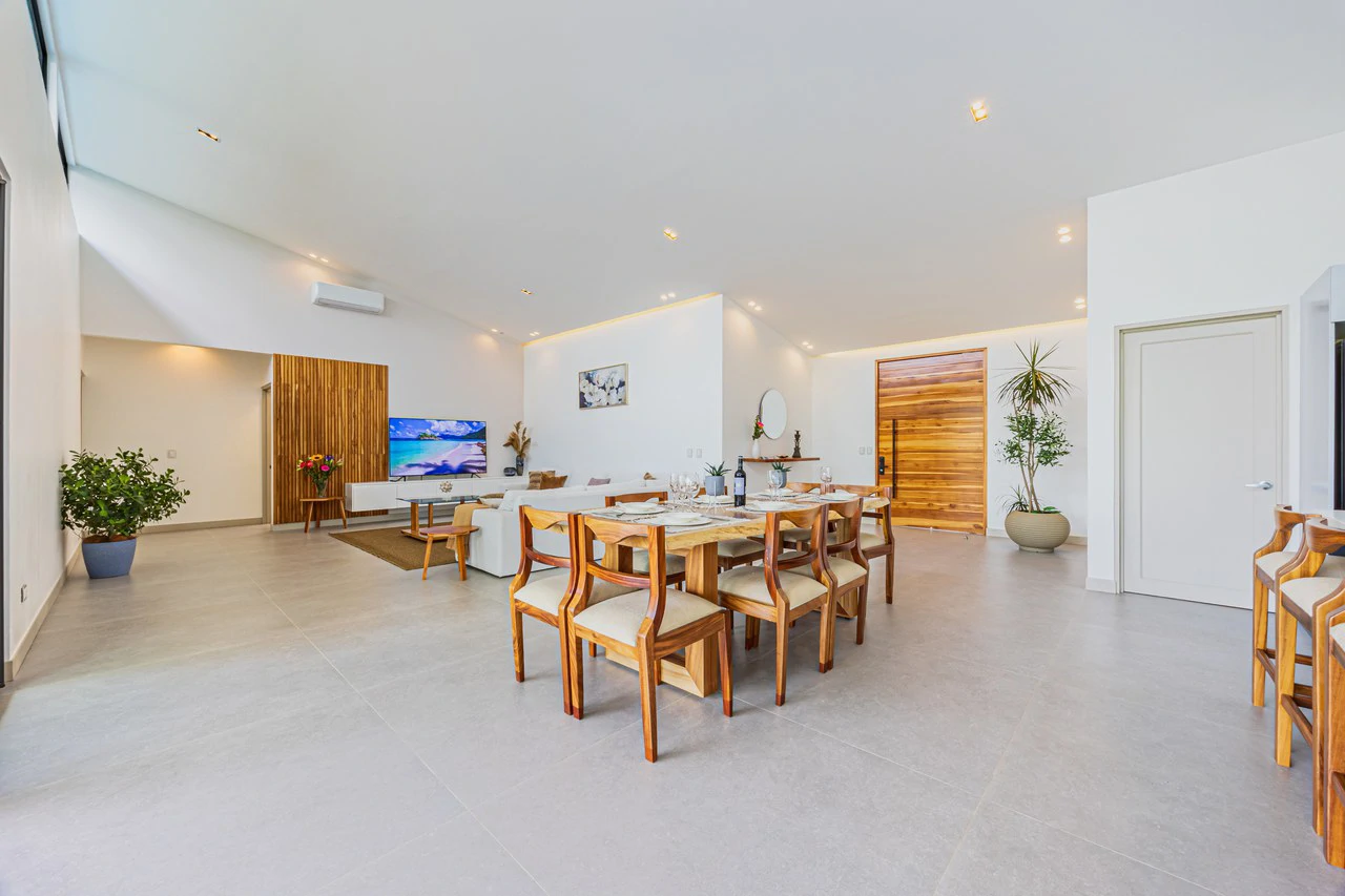 Luxury, Comfort & Investment Potential – Ocean-View Home in Uvita - Gallery image 31