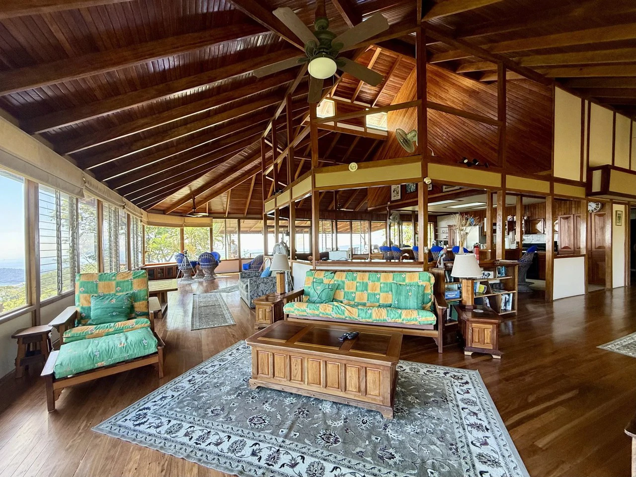 CASA DE LAPAS - OCEAN VIEW: Could you live at the Top of a Mountain in Costa Rica?  Because.... now you can!  Billion dollar views for only $1 Million USD. - Gallery image 25