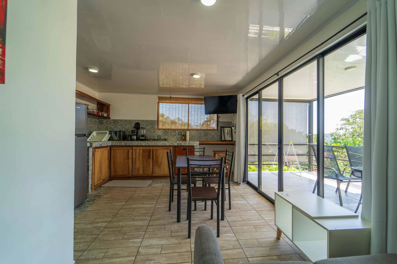 Villa Sunset Apartments: Ocean View Apts walking Distance to the Beach - photo 3