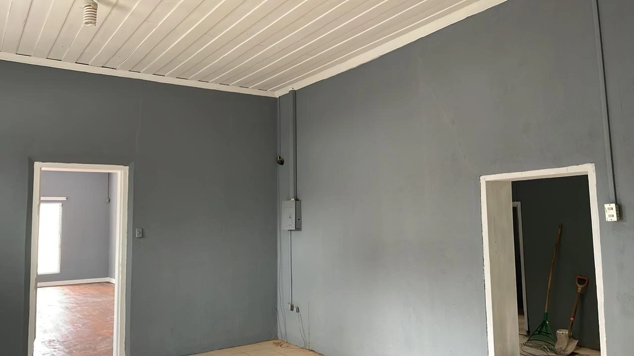 Property for rent or sale in the center of Liberia 2 houses with 350 m², 2 big living rooms, 7 rooms, a garden, and 9 parking lots - Gallery image 11
