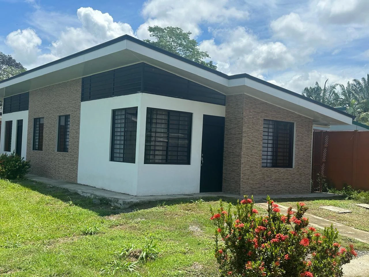 SE VENDE APARTAMENTOS UBICADOS EN QUEPOS, PUNTARENAS: Mountain Apartment For Sale in Quepos